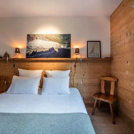 Valvisons Chamonix - By Emerald